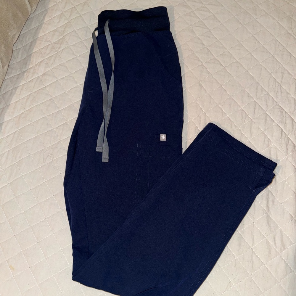 Figs Yola Pants in Navy